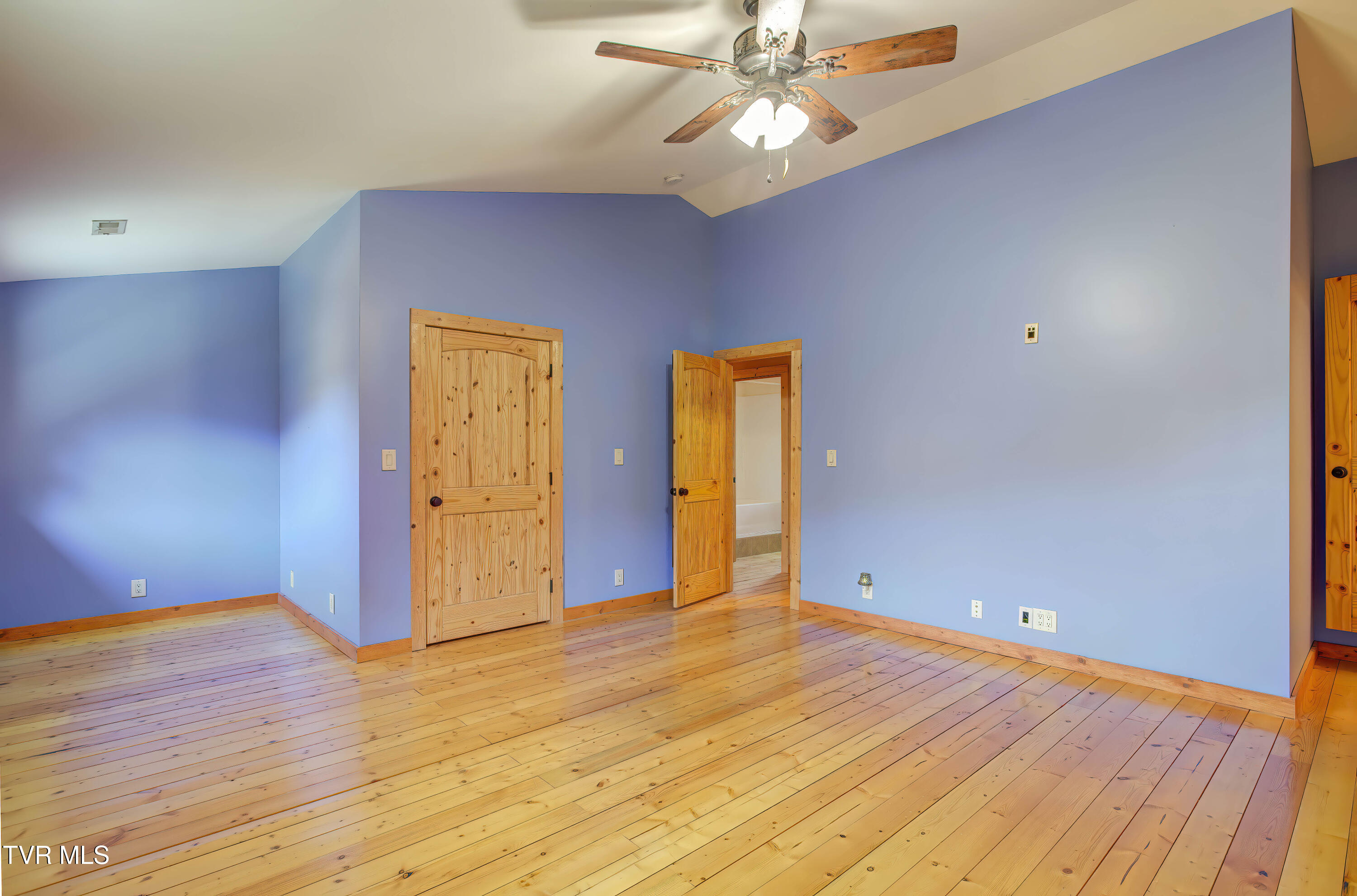 255 Bank Drive Fall Branch, TN 37656 - Photo 35 of 51 Bank2-35