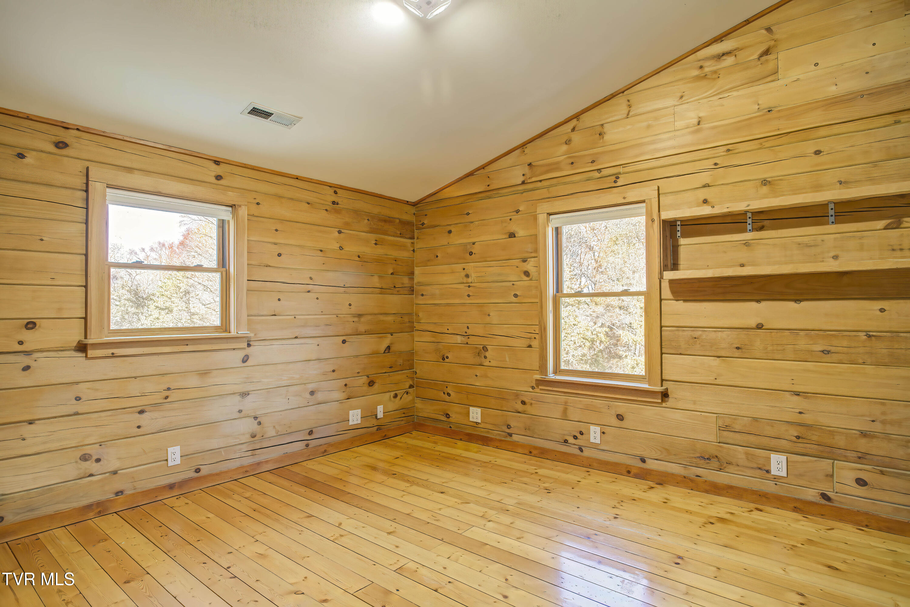 255 Bank Drive Fall Branch, TN 37656 - Photo 37 of 51 Bank2-16