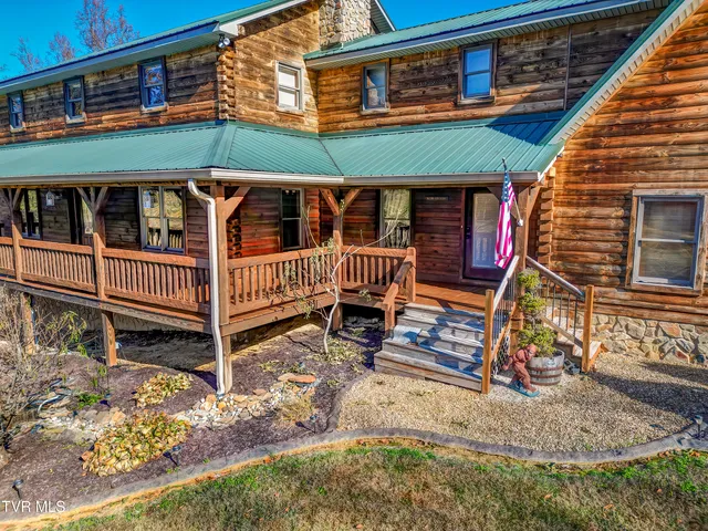 $899,000 | 255 Bank Drive, Fall Branch, TN 37656