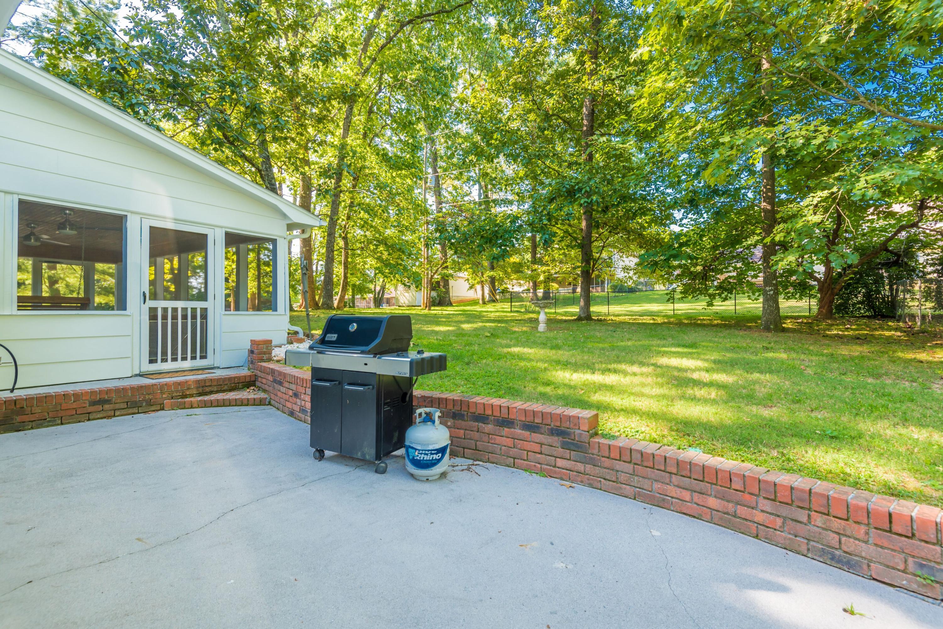 7937 Castlecomb Road Powell, TN 37849 - Photo 34 of 40 back patio