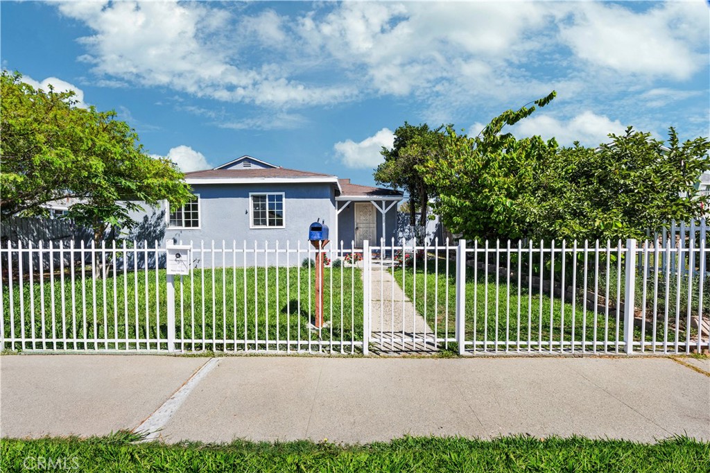 2409 West Corydon Street Compton, CA 90220 - Photo 13 of 45