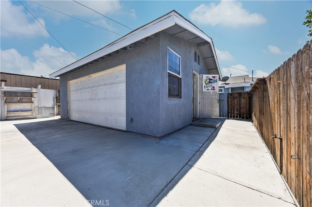 2409 West Corydon Street Compton, CA 90220 - Photo 44 of 45