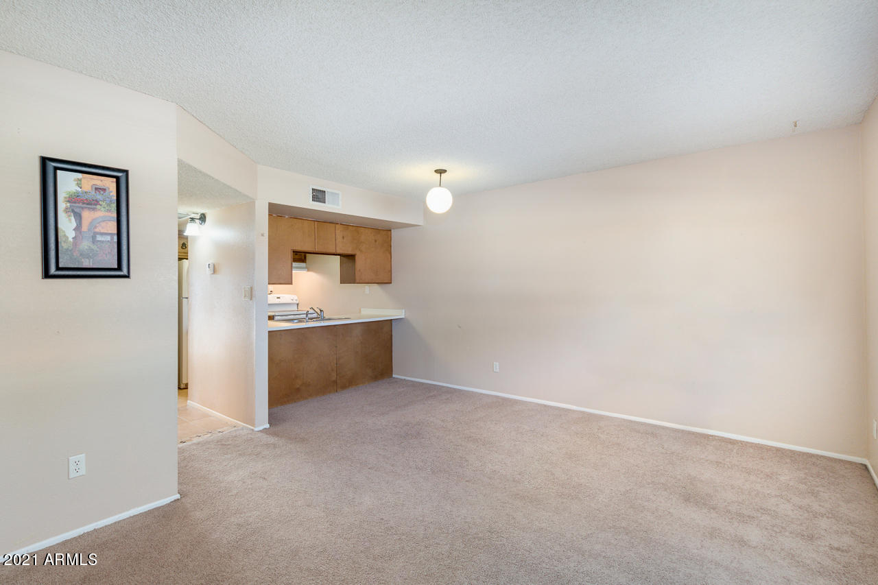 7436 East Chaparral Road, Unit B205 Scottsdale, AZ 85250 - Photo 3 of 14 LIVING ROOM