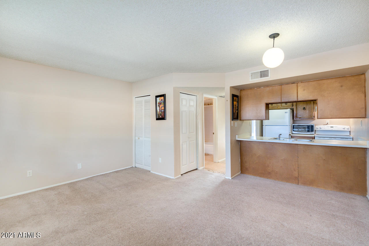 7436 East Chaparral Road, Unit B205 Scottsdale, AZ 85250 - Photo 4 of 14 LIVING ROOM