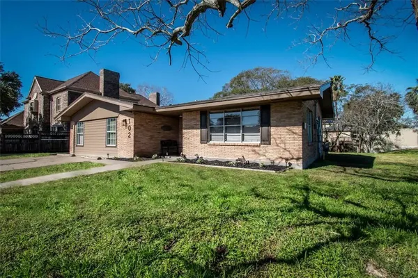 $5,000 | 102 Aberdeen Avenue, Corpus Christi, TX 78411