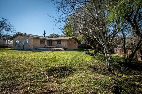 $5,000 | 102 Aberdeen Avenue, Corpus Christi, TX 78411
