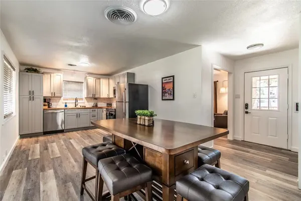 $5,000 | 102 Aberdeen Avenue, Corpus Christi, TX 78411