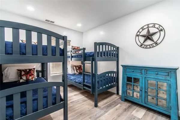 $5,000 | 102 Aberdeen Avenue, Corpus Christi, TX 78411