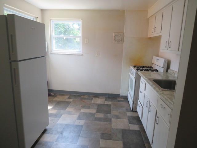 6821 Shannon Road Verona, PA 15147 - Photo 16 of 20 Gallery Image 16