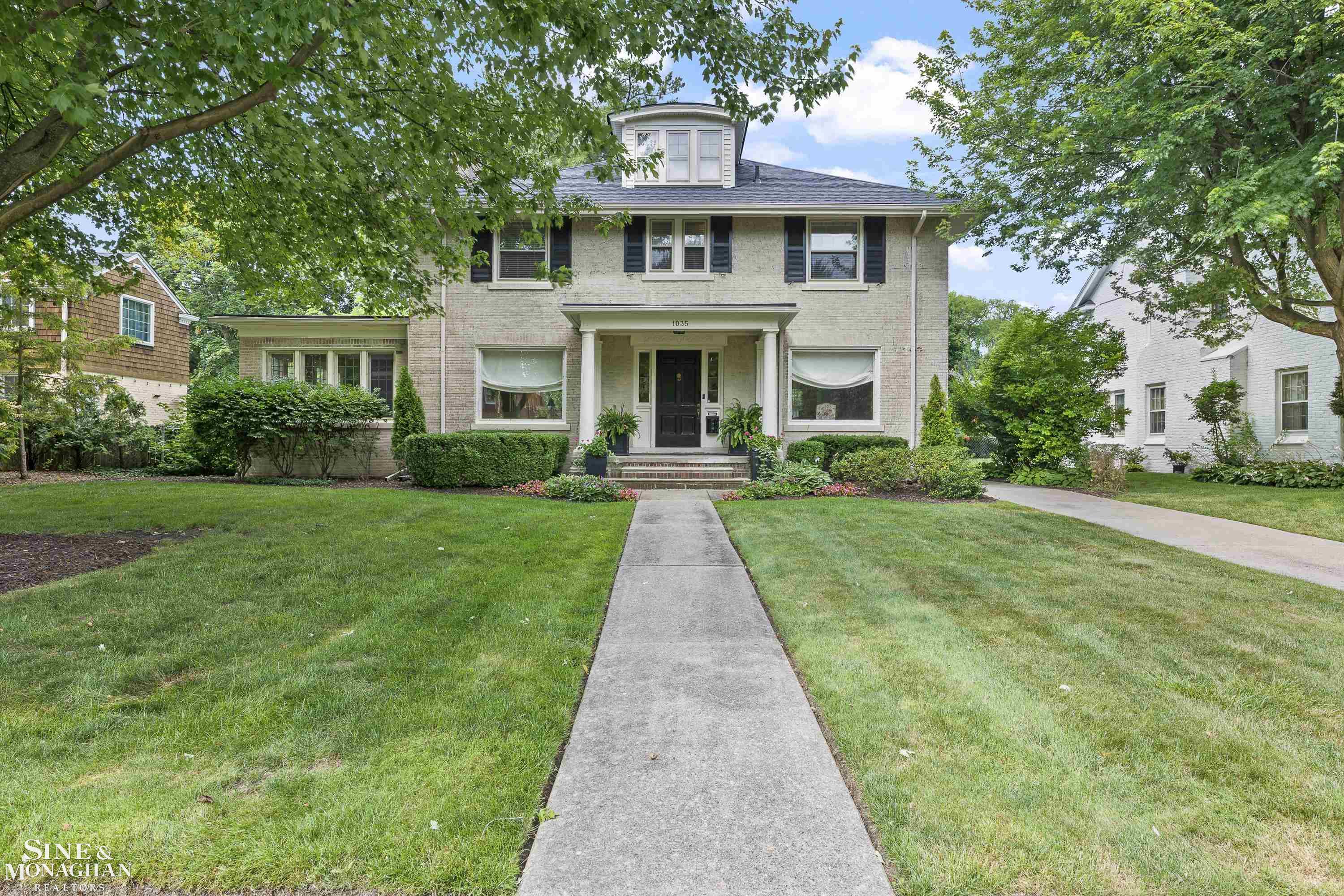 1035 Yorkshire Road Grosse Pointe Park, MI 48230 - Photo 1 of 61