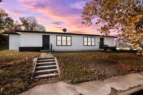 $230,000 | 36 Twining Drive, Denison, TX 75020