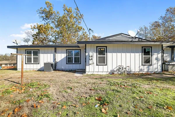 $230,000 | 36 Twining Drive, Denison, TX 75020