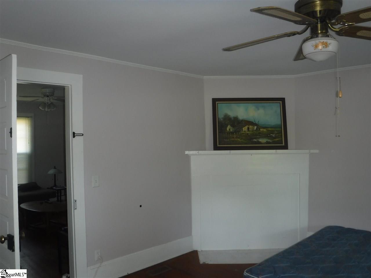 1229 Parker Road Enoree, SC 29335 - Photo 6 of 15