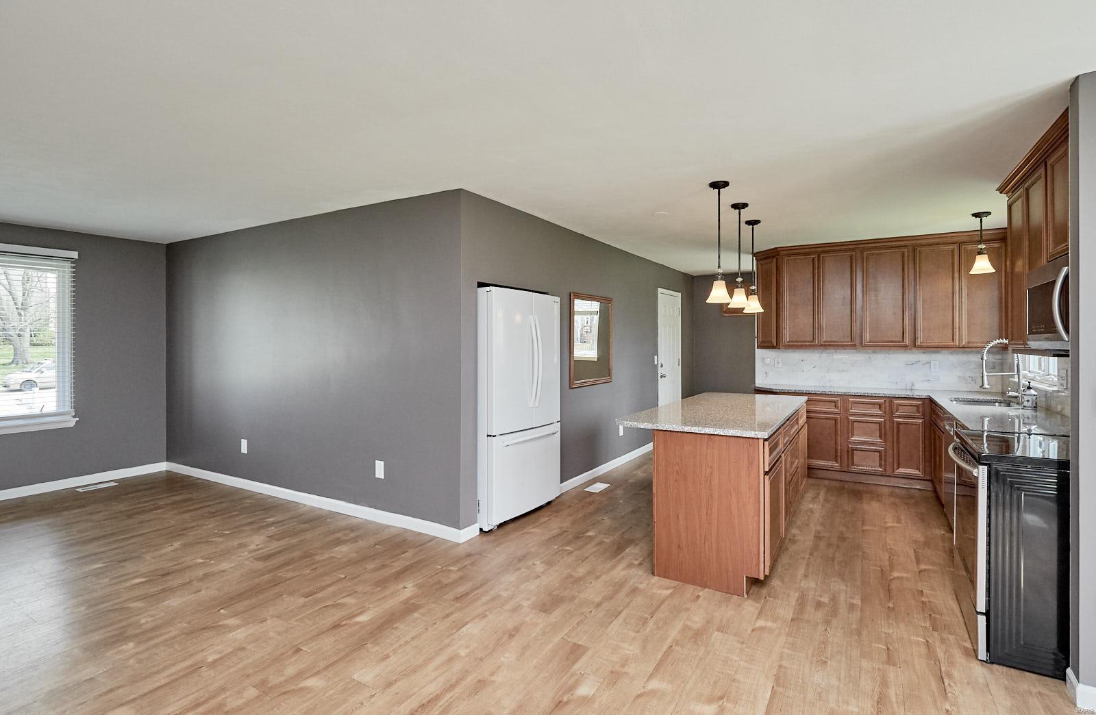 9 Bee Ridge Court St. Peters, MO 63376 - Photo 13 of 49