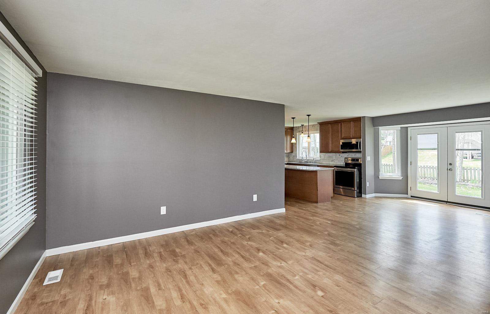 9 Bee Ridge Court St. Peters, MO 63376 - Photo 8 of 49