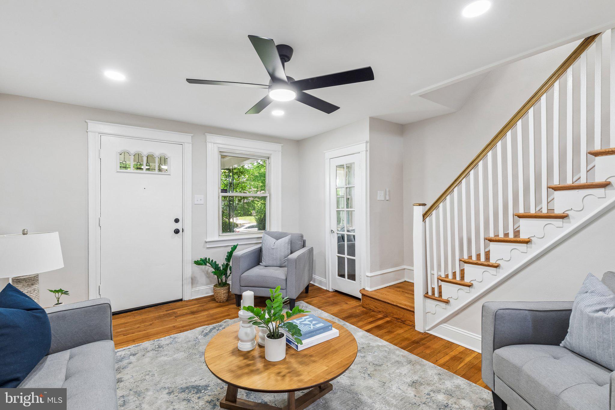 7837 Provident Street Philadelphia, PA 19150 - Photo 2 of 27 Living Room