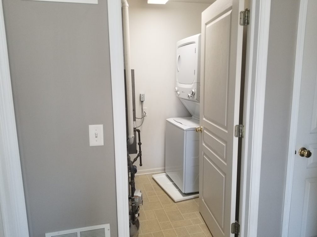 15322 Pinewood Road Lockport, IL 60441 - Photo 14 of 14 a bathroom with a granite countertop shower