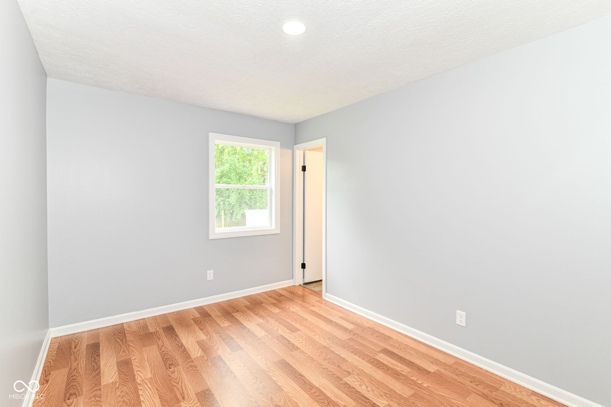 8445 Montery Road Indianapolis, IN 46226 - Photo 15 of 28