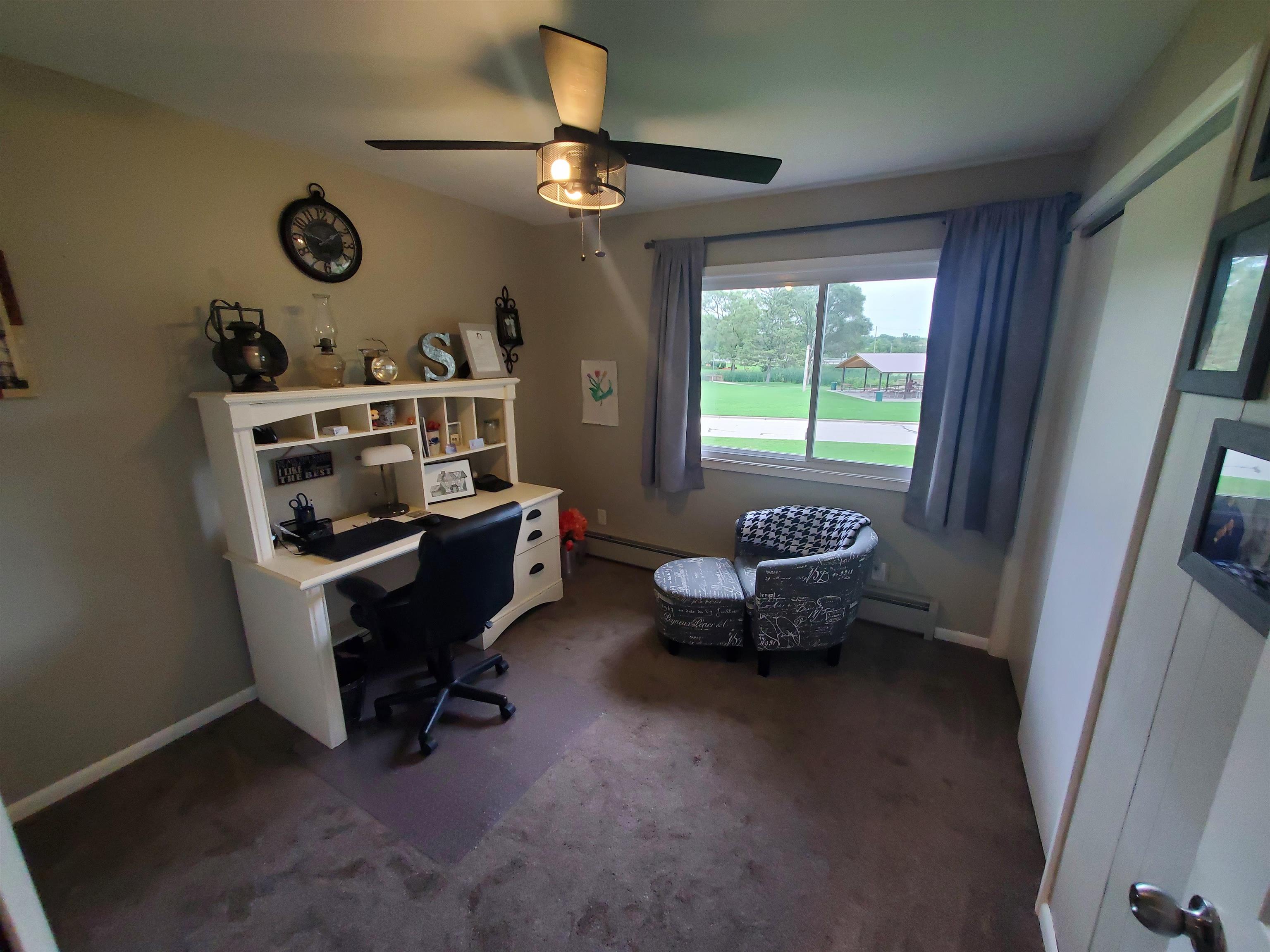 102 Surrey Road St. Louis, MI 48880 - Photo 17 of 34 1903606-18.JPG