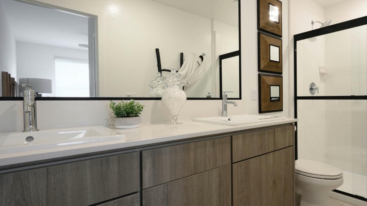 555 North Citadel Avenue, Unit 160 Clovis, CA 93611 - Photo 9 of 14