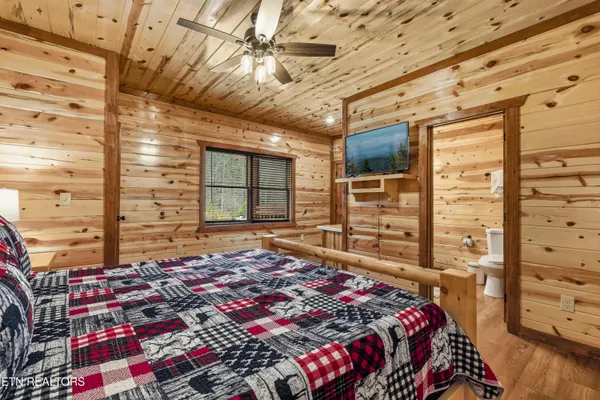 $1,588,000 | 2864 Owens Rdg Way, Sevierville, TN 37876