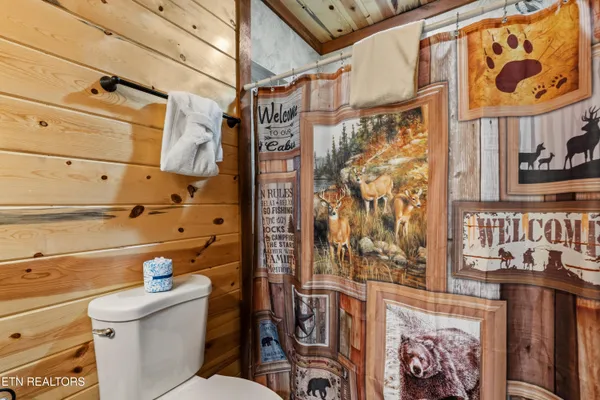 $1,588,000 | 2864 Owens Rdg Way, Sevierville, TN 37876