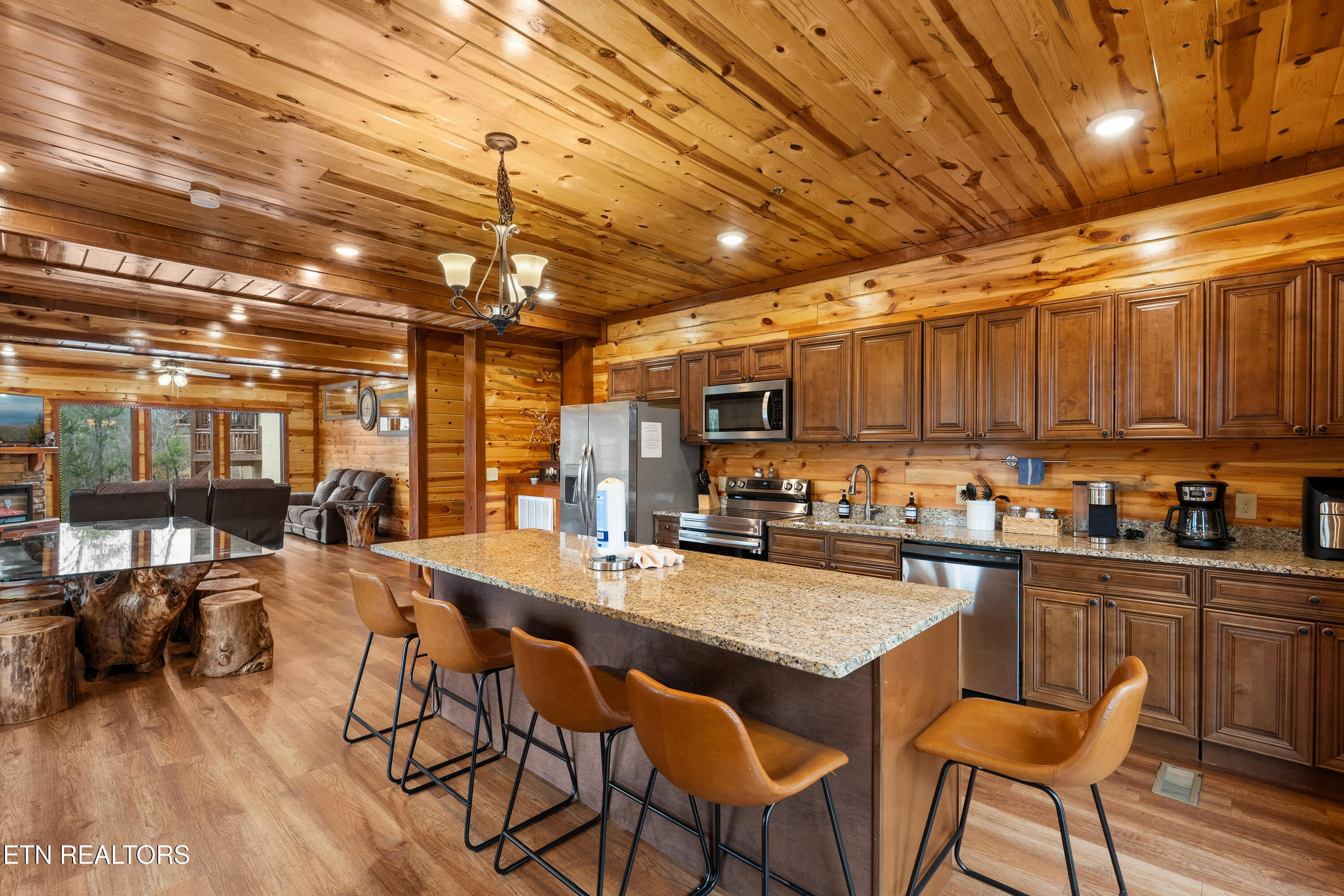 2864 Owens Rdg Way Sevierville, TN 37876 - Photo 3 of 60 DSC08185
