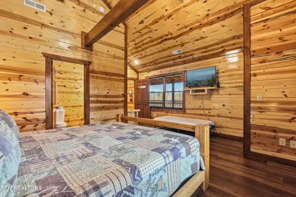 $1,588,000 | 2864 Owens Rdg Way, Sevierville, TN 37876