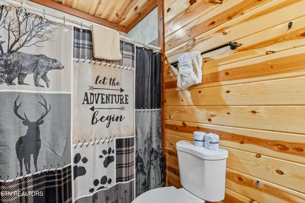 $1,588,000 | 2864 Owens Rdg Way, Sevierville, TN 37876