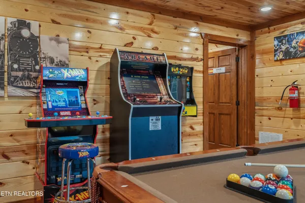 $1,588,000 | 2864 Owens Rdg Way, Sevierville, TN 37876