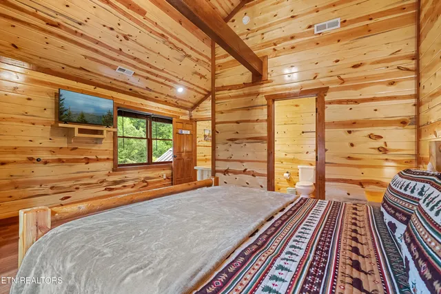 $1,600,000 | 2864 Owens Rdg Way, Sevierville, TN 37876