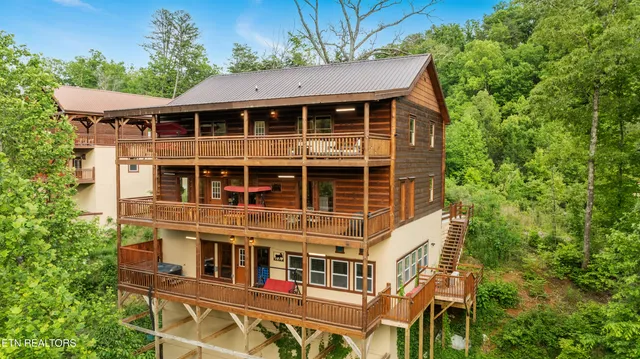 $1,600,000 | 2864 Owens Rdg Way, Sevierville, TN 37876