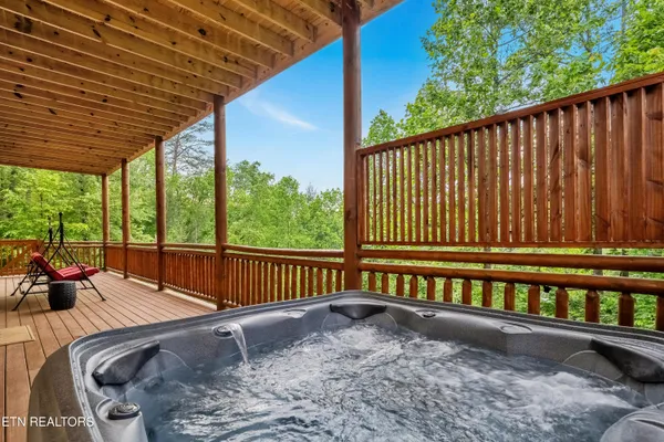 $1,588,000 | 2864 Owens Rdg Way, Sevierville, TN 37876
