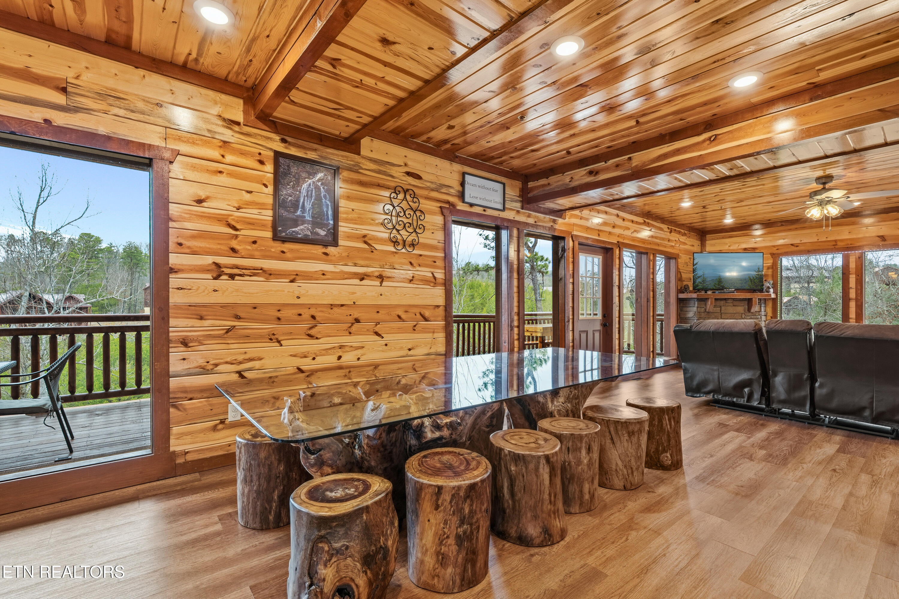 2864 Owens Rdg Way Sevierville, TN 37876 - Photo 6 of 60 DSC08160