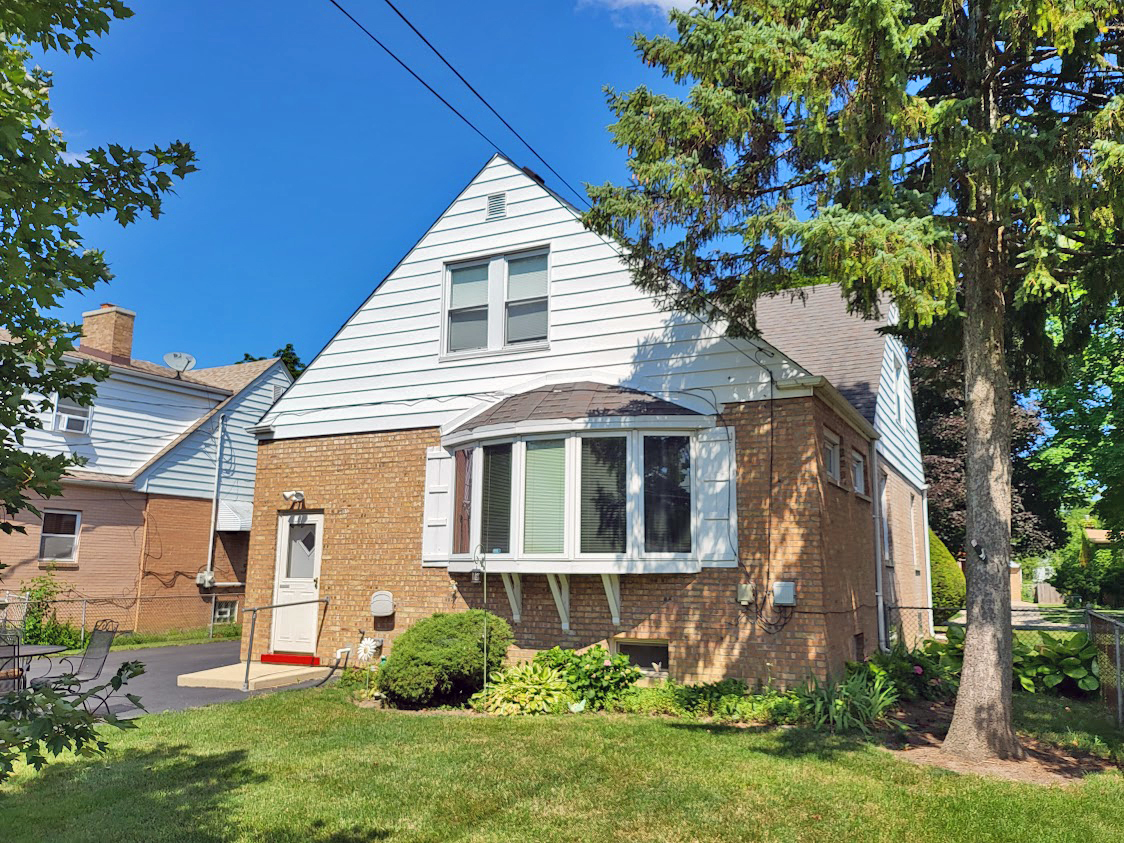 1456 North Rohde Avenue Berkeley, IL 60163 - Photo 3 of 18