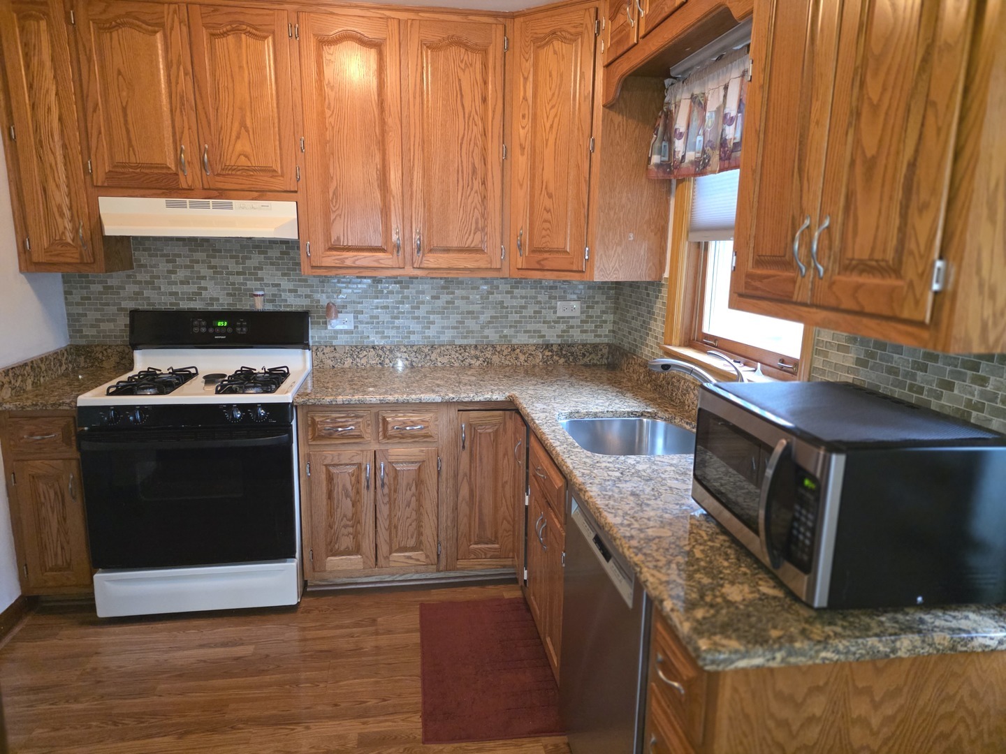 1456 North Rohde Avenue Berkeley, IL 60163 - Photo 6 of 25