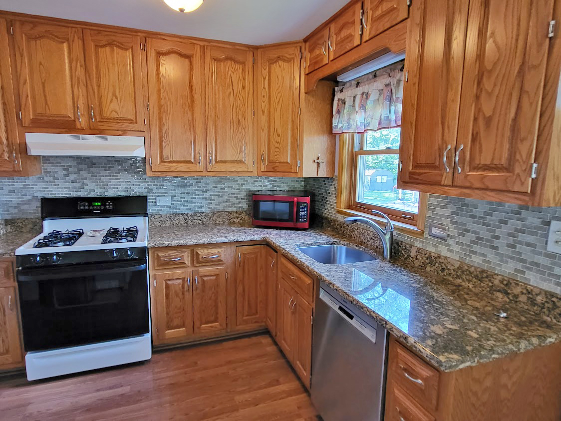 1456 North Rohde Avenue Berkeley, IL 60163 - Photo 6 of 18