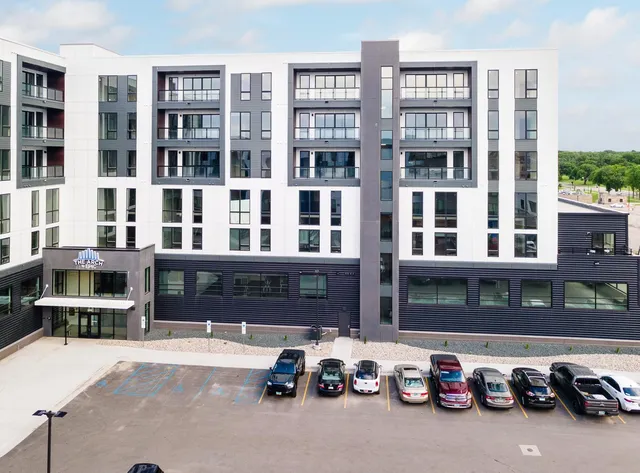 $415,000 | 300 Main Avenue, Unit 515, Fargo, ND 58103