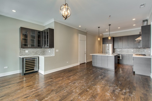 3541 North Sheffield Avenue, Unit 2 Chicago, IL 60657 - Photo 3 of 14