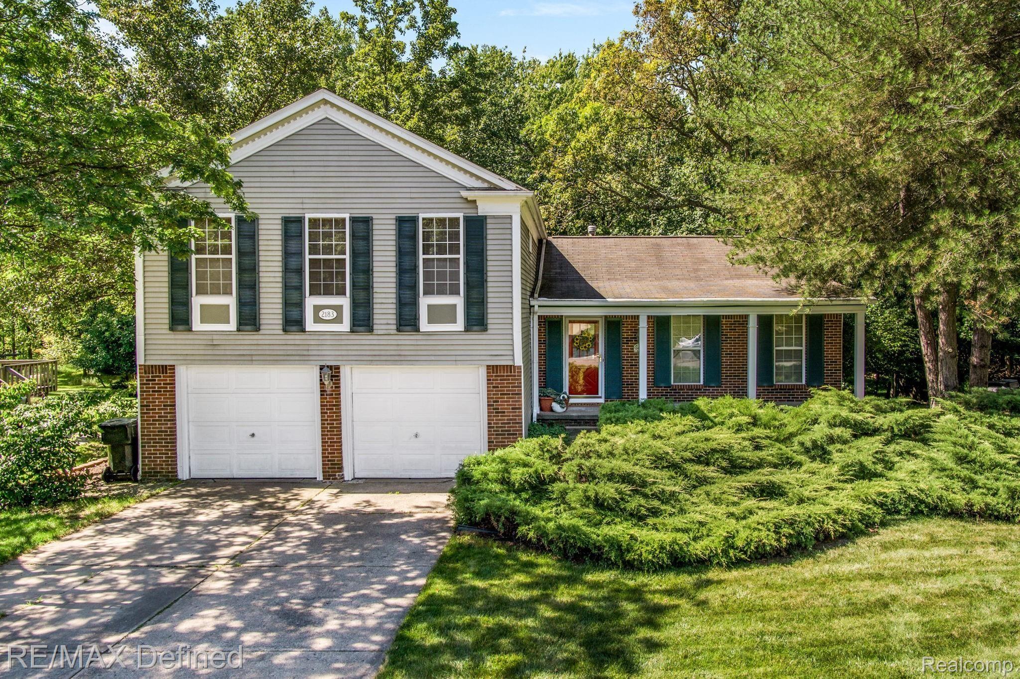 2183 North Fairview Lane Rochester, MI 48306 - Photo 35 of 36 2183-N-Fairview-Ln-02.jpg