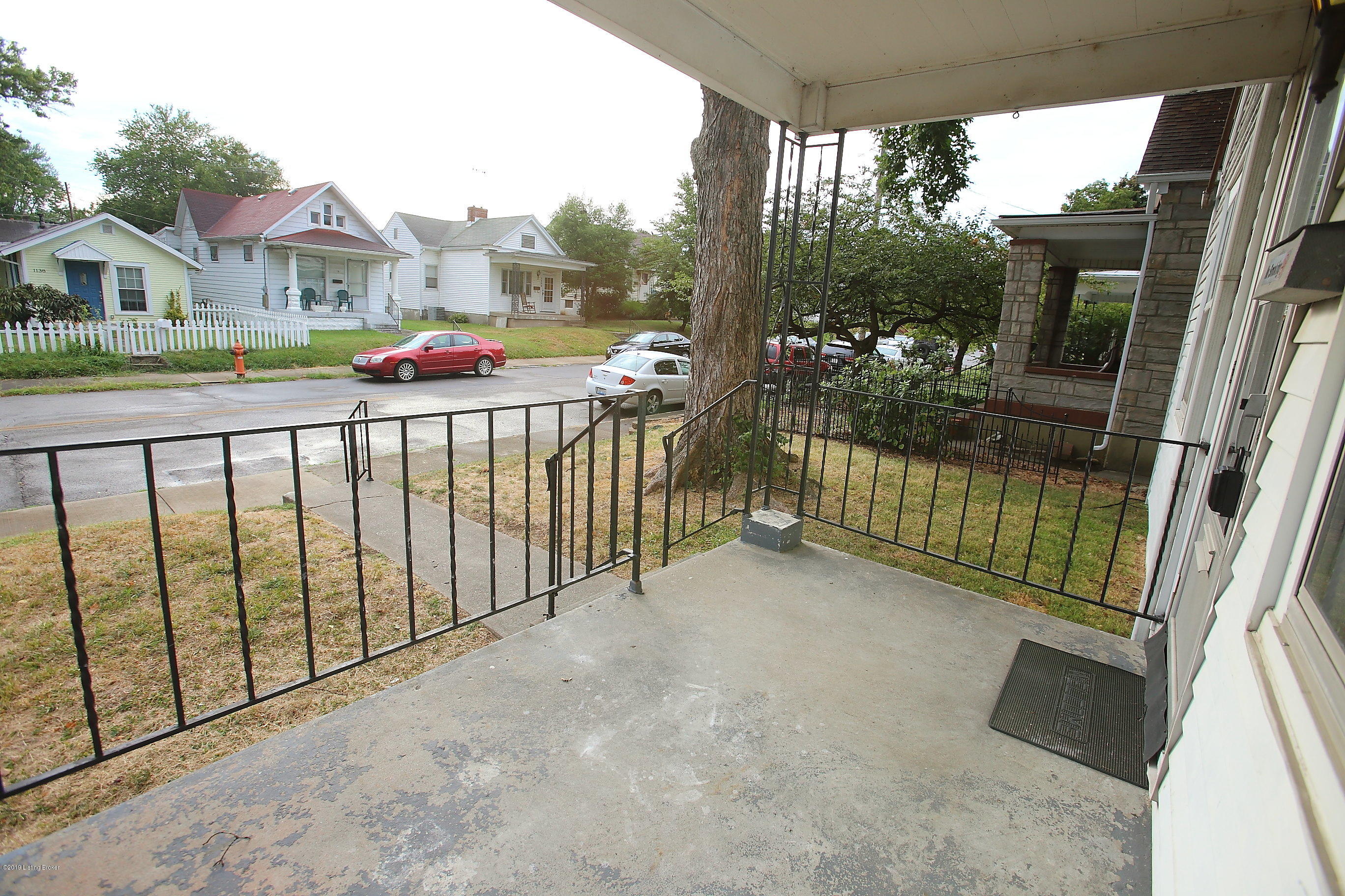 1139 Rammers Avenue Louisville, KY 40204 - Photo 4 of 31 Front Porch