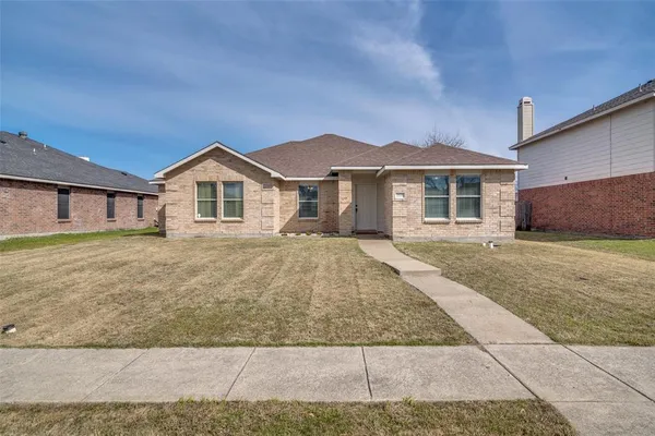 $349,900 | 2705 Kernville Drive, Wylie, TX 75098