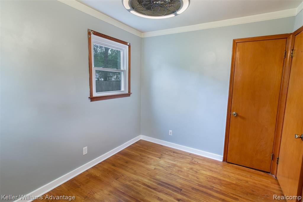 2621 Longview Avenue Rochester Hills, MI 48307 - Photo 13 of 19