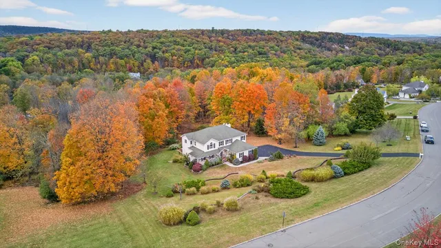$739,900 | 9 Country Woods Drive, Chester, NY 10918