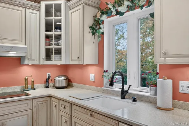 $739,900 | 9 Country Woods Drive, Chester, NY 10918