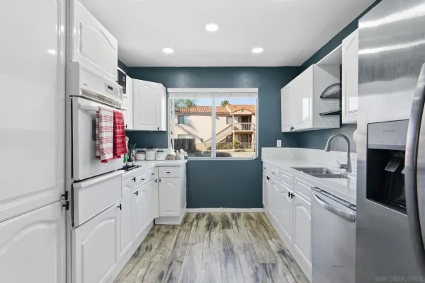 $399,000 | 9717 Winter Gardens Boulevard, Unit 180, Lakeside, CA 92040