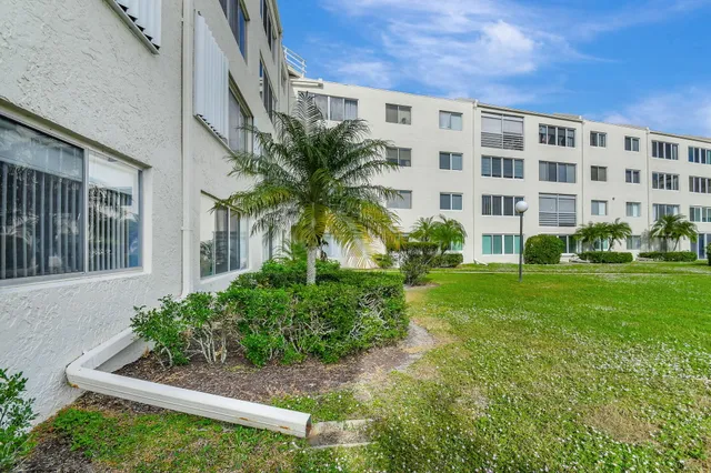 $1,600 | 6768 10th Avenue North, Unit 113, Lake Worth, FL 33467