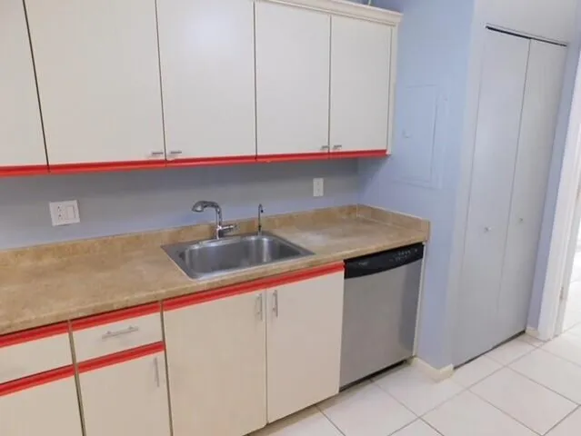 $1,600 | 6768 10th Avenue North, Unit 113, Lake Worth, FL 33467