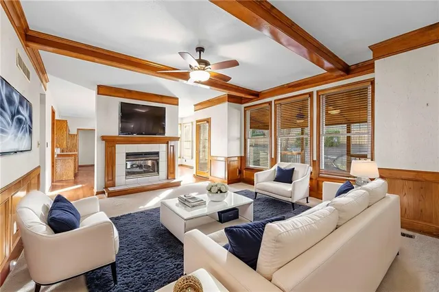 $499,950 | 6115 157th Street, Overland Park, KS 66223