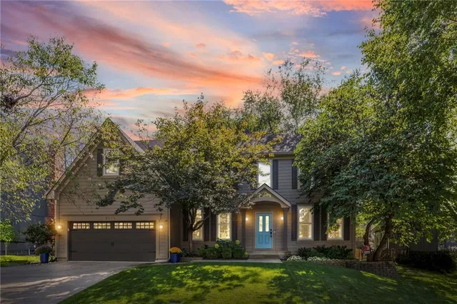 $499,999 | 6115 157th Street, Overland Park, KS 66223
